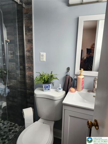 811 South Glenwood, Allentown City, PA 18103