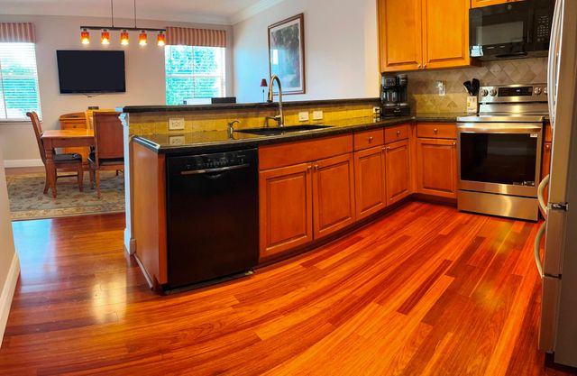 668 Willow Bend Road, Weston, FL 33327