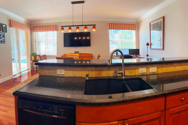 668 Willow Bend Road, Weston, FL 33327