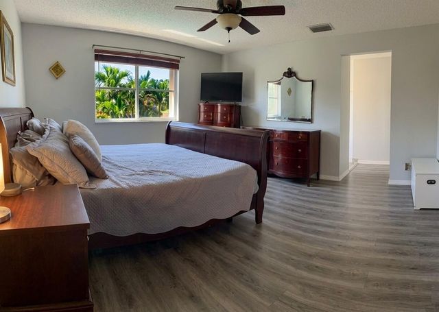 668 Willow Bend Road, Weston, FL 33327