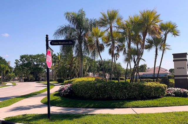 668 Willow Bend Road, Weston, FL 33327