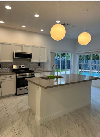 4021 SW 153rd Ave, Miramar, FL 33027