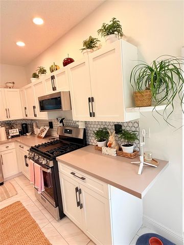 4021 SW 153rd Ave, Miramar, FL 33027