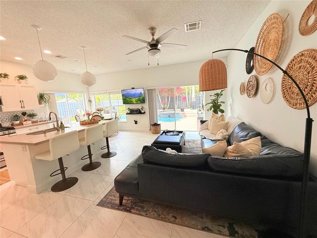 4021 SW 153rd Ave, Miramar, FL 33027