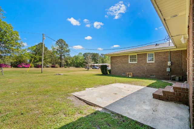 105 Twin City Circle, Loris, SC 29569