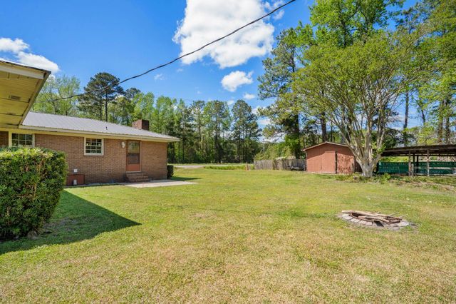 105 Twin City Circle, Loris, SC 29569