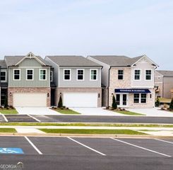 539 Raelyns Way, Loganville, GA 30052