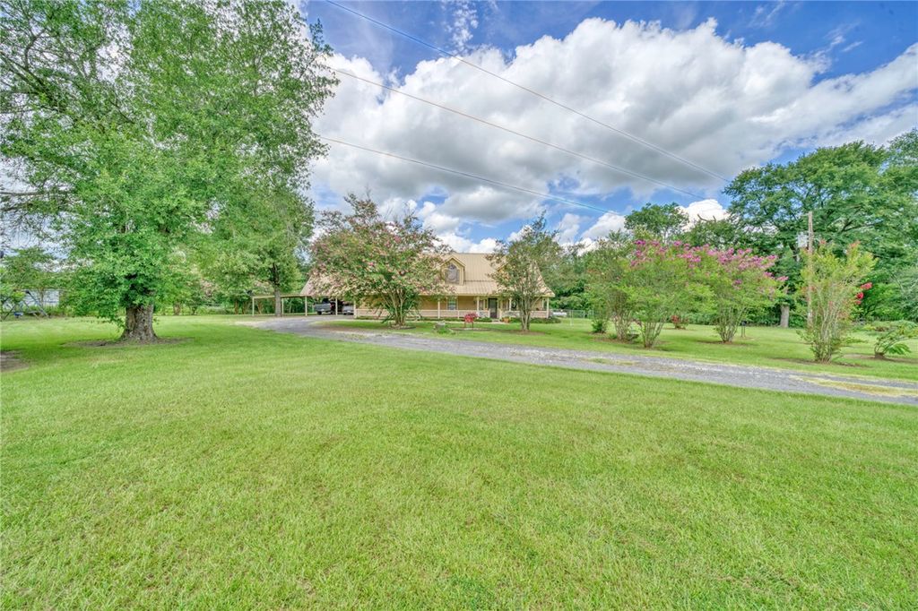 1470 FELLOWSHIP LANE, Madisonville, TX 77864 — photo 3