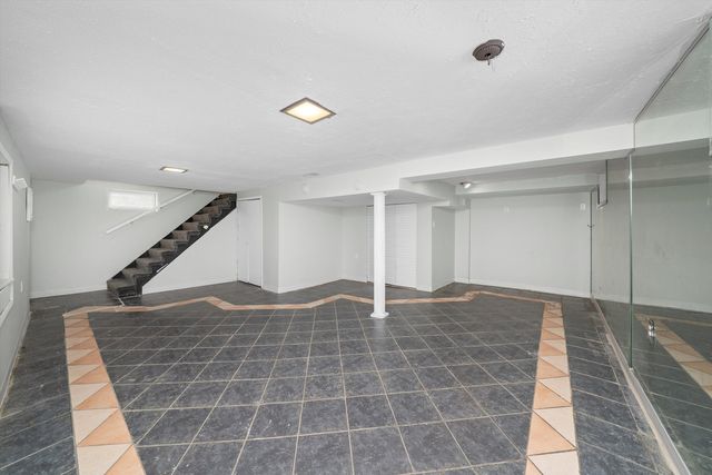 3900 Home Avenue, Stickney, IL 60402