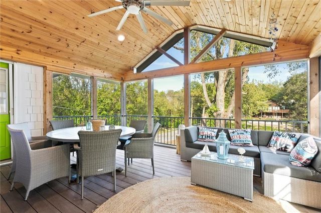 19 U Street, Lake Lotawana, MO 64086