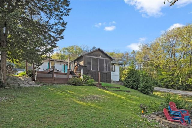 19 U Street, Lake Lotawana, MO 64086