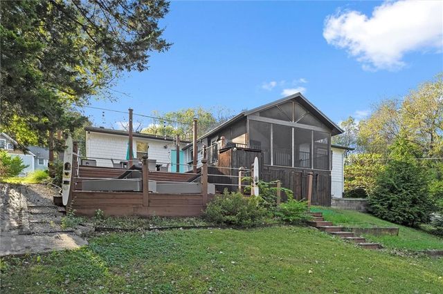 19 U Street, Lake Lotawana, MO 64086