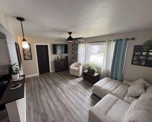 78 Sandhill Rd Apt 14, Essex, VT 05452