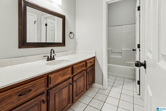 8233 WYNWOOD DRIVE, Helena, AL 35080