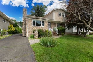 18 Lenox Ave, Green Brook Twp., NJ 08812