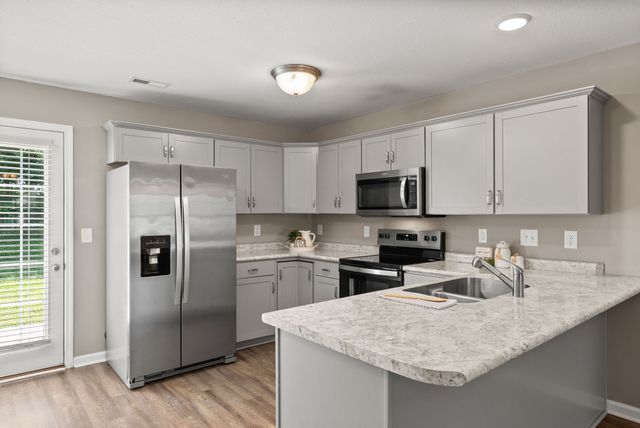 233 Alexander Boulevard, Clarksville, TN 37040
