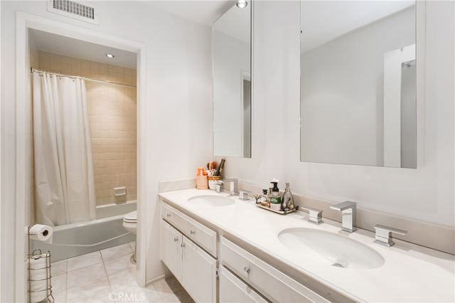 19865 Hiawatha Street, Chatsworth, CA 91311