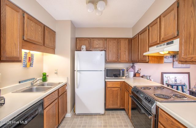 120 Crystal Pines Court, Beaufort, NC 28516