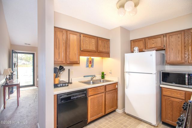 120 Crystal Pines Court, Beaufort, NC 28516