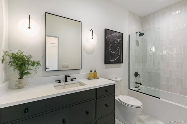 81 Juniper Lane 25, Yaphank, NY 11980