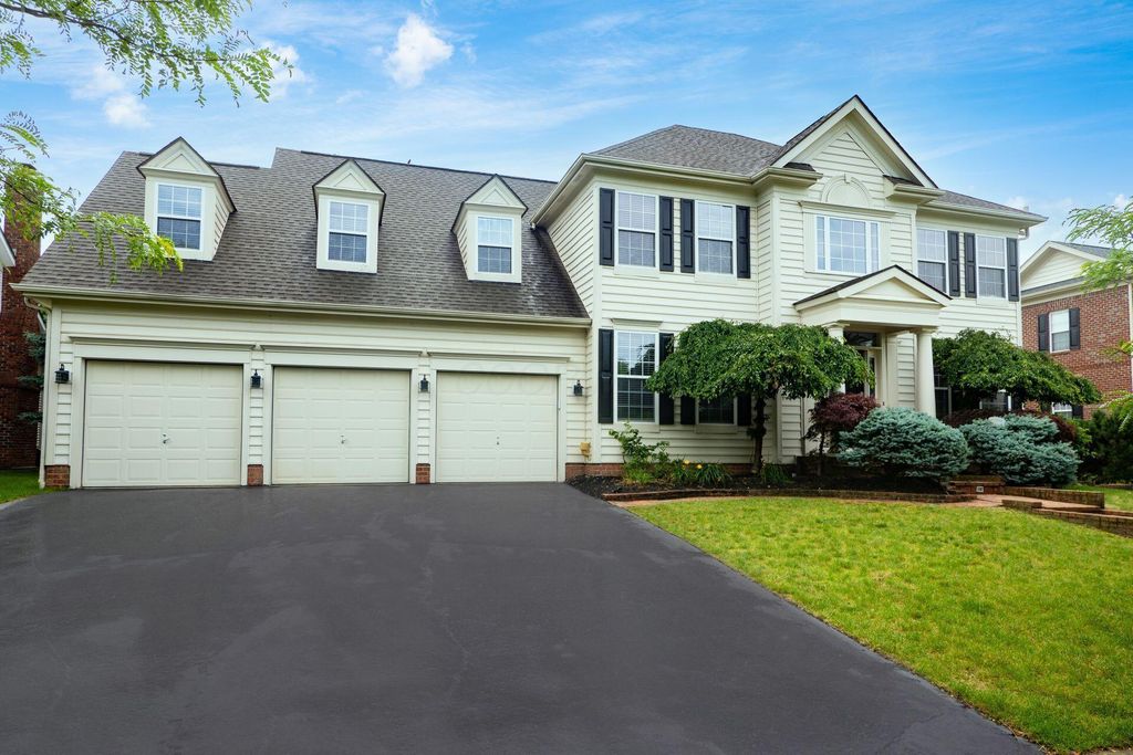 7200 Fernridge Drive, New Albany, OH 43054