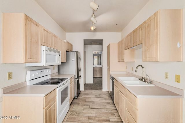 9600 N 96TH Street 225, Scottsdale, AZ 85258