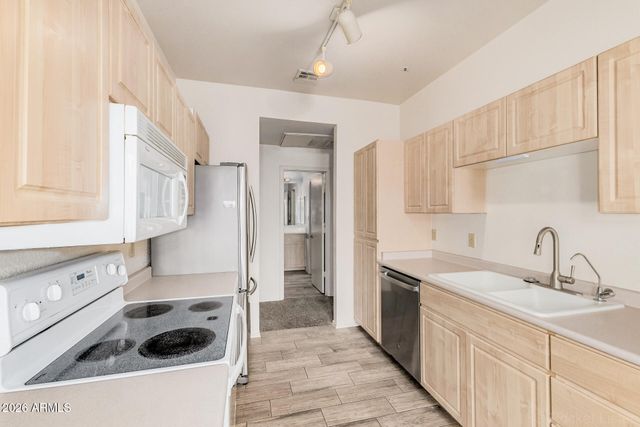 9600 N 96TH Street 225, Scottsdale, AZ 85258