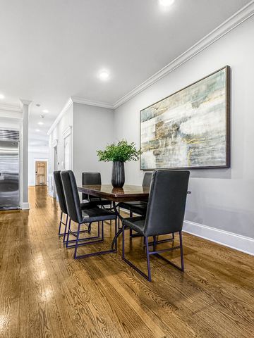 4219 N Winchester Avenue, Chicago, IL 60613