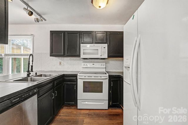 5609 Beaconsfield Road, Charlotte, NC 28214