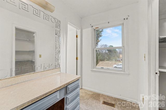 5609 Beaconsfield Road, Charlotte, NC 28214