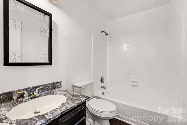 5609 Beaconsfield Road, Charlotte, NC 28214