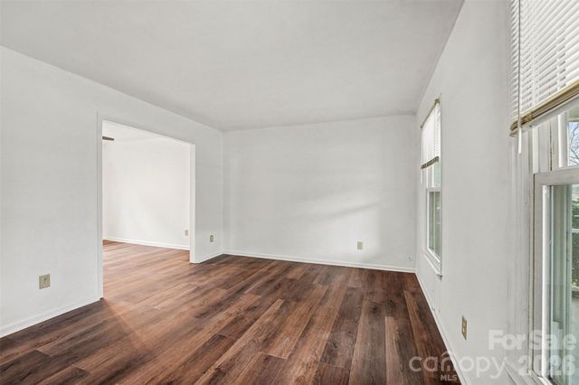 5609 Beaconsfield Road, Charlotte, NC 28214