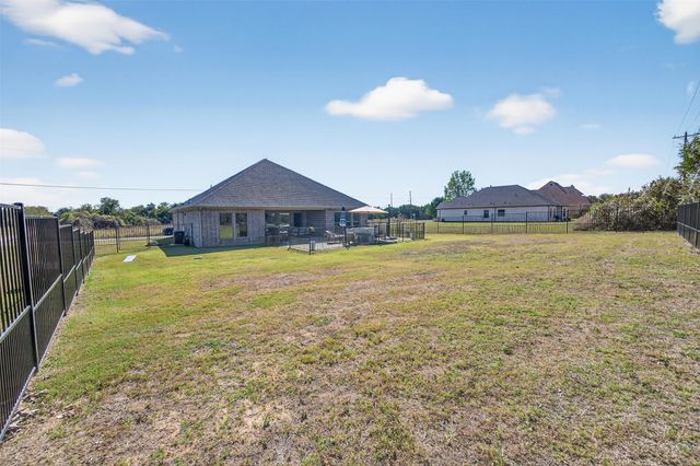 22287 Westmeadow Drive, Whitney, TX 76692