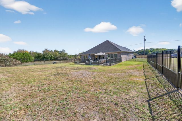 22287 Westmeadow Drive, Whitney, TX 76692