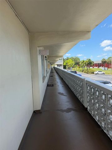 8100 DR MARTIN LUTHER KING JR STREET N 208, St Petersburg, FL 33702