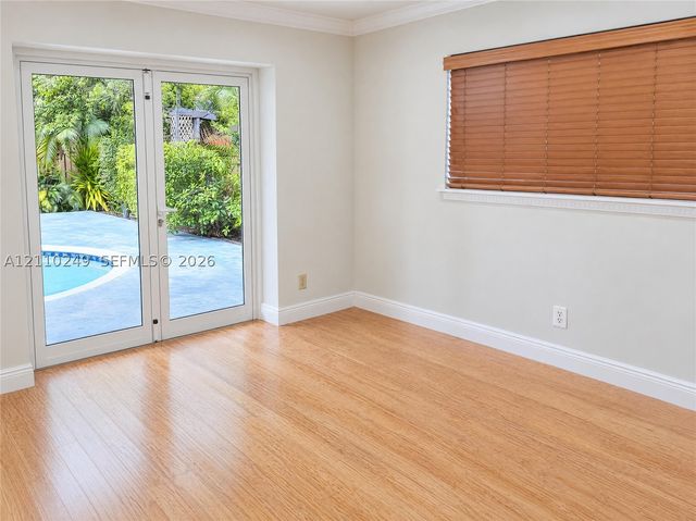 1825 NE 26th Dr, Wilton Manors, FL 33306