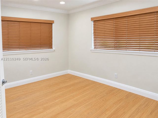 1825 NE 26th Dr, Wilton Manors, FL 33306