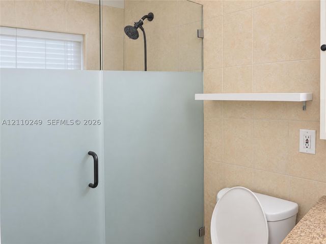 1825 NE 26th Dr, Wilton Manors, FL 33306