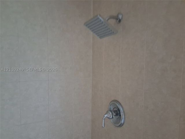 1825 NE 26th Dr, Wilton Manors, FL 33306
