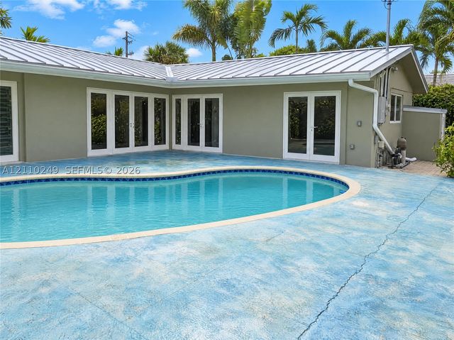 1825 NE 26th Dr, Wilton Manors, FL 33306