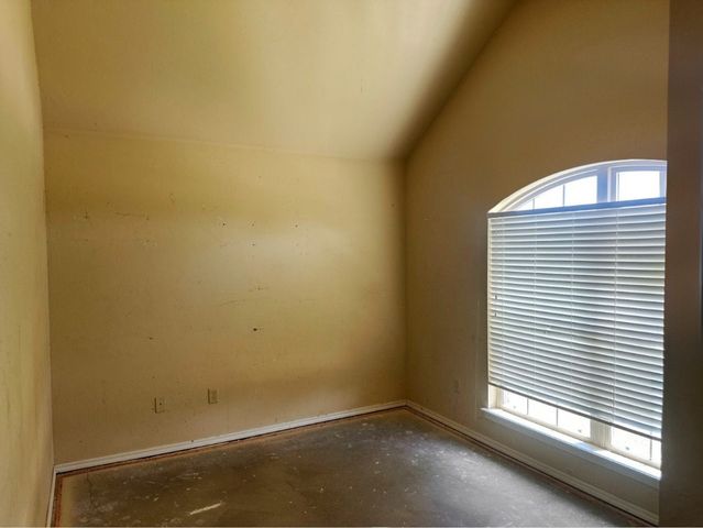 633 N Nebraska Avenue, Oklahoma City, OK 73117