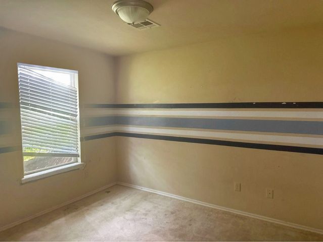 633 N Nebraska Avenue, Oklahoma City, OK 73117