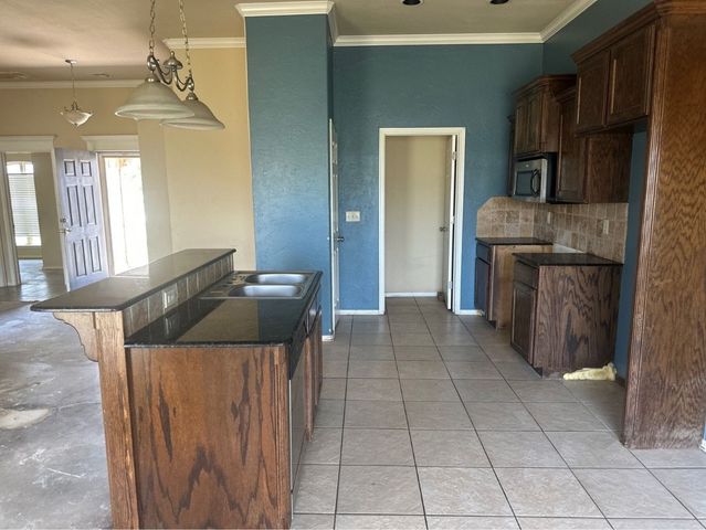 633 N Nebraska Avenue, Oklahoma City, OK 73117