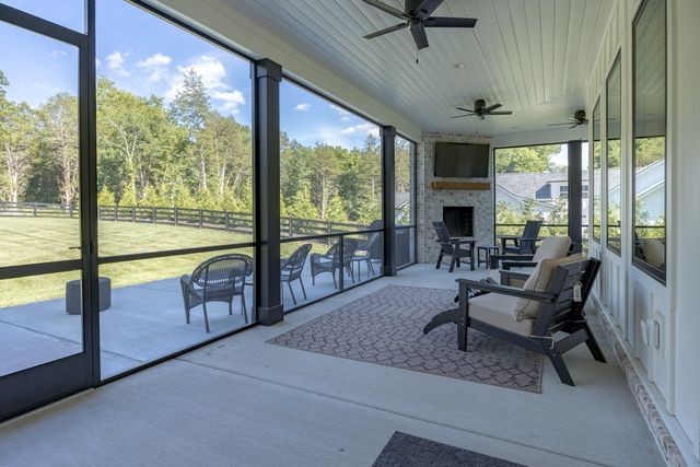 2207 Carpenter Bridge Rd, Columbia, TN 38401