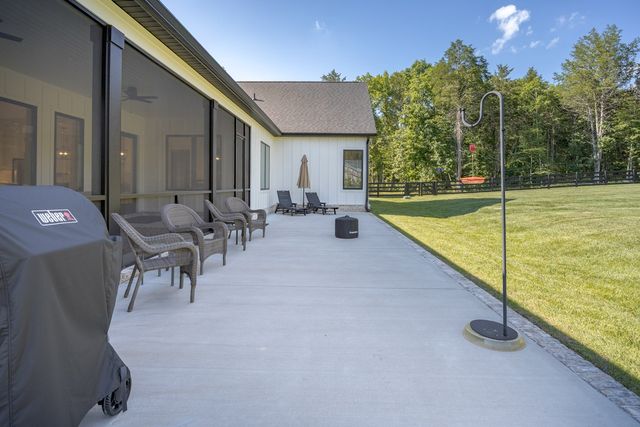 2207 Carpenter Bridge Rd, Columbia, TN 38401