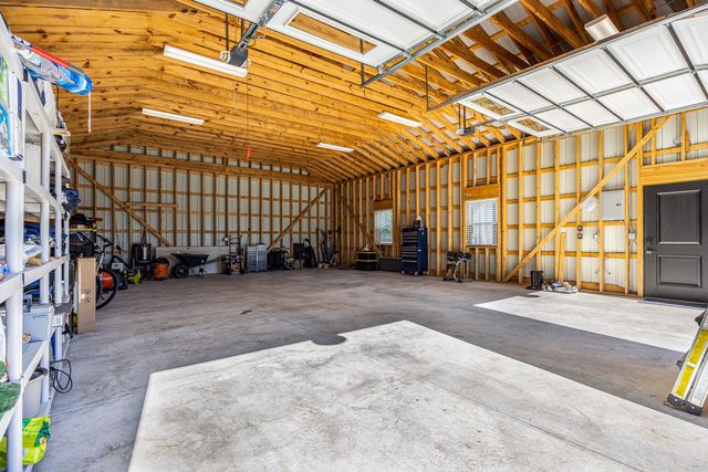 2207 Carpenter Bridge Rd, Columbia, TN 38401