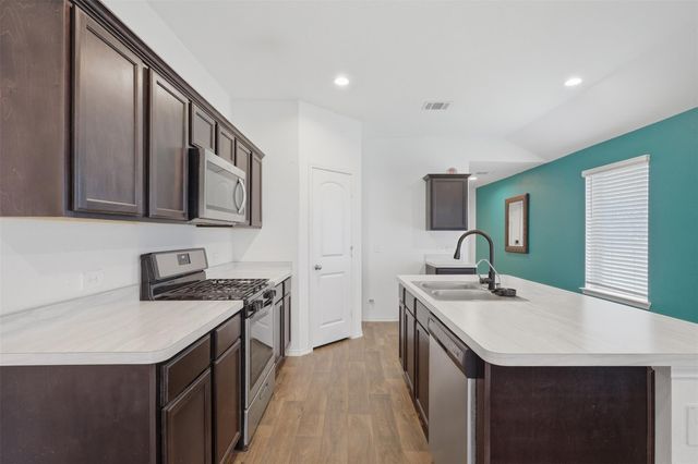 16826 Short Pines Drive, Conroe, TX 77302