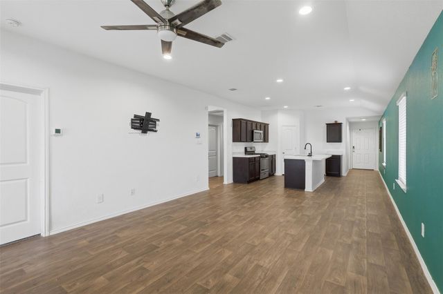 16826 Short Pines Drive, Conroe, TX 77302