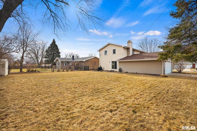 5824 N IMPERIAL Drive, Peoria, IL 61614