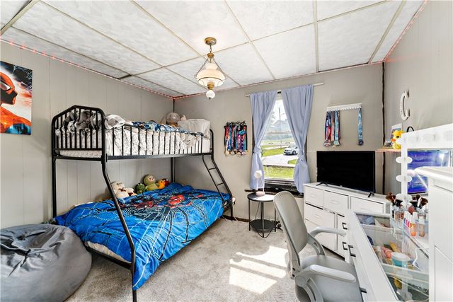 207 Mccormick Ave, Bentleyville, PA 15314